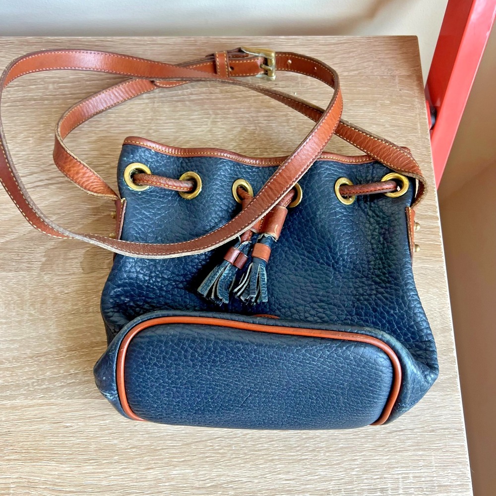 Dooney & Bourke Kendall Vintage‎ Navy Blue Drawstring Bucket Shoulder Bag Tote